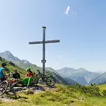 Verwall Arlberg - Mit Sauna, Balkon Und Skiraum * Wald am Arlberg