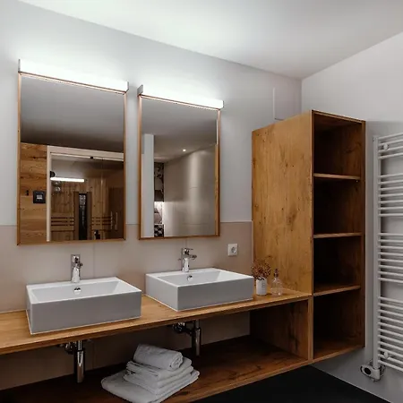 Verwall Apartment Arlberg - Mit Sauna, Loggia Und Skiraum 公寓 瓦尔德阿尔贝格